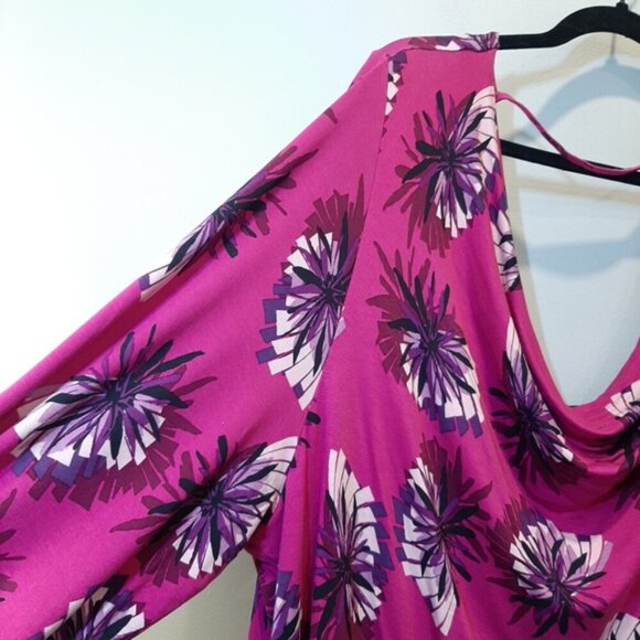3/$20 IN EVERY STORY Floral Long Sleeve Top Cowl Neck Back Cut Out Ruched Flowy - Picture 4 of 13
